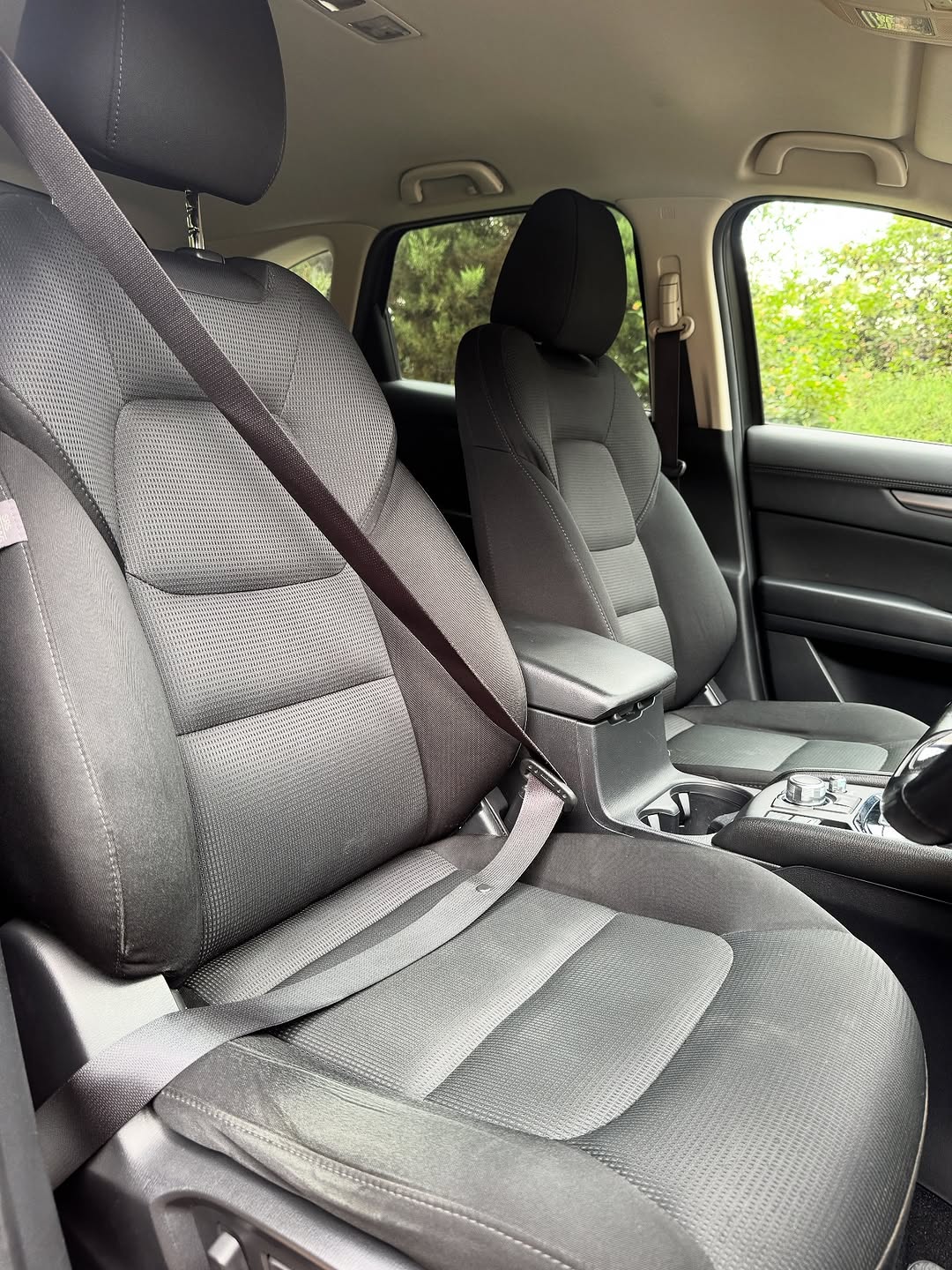 2018 Mazda CX-5 SkyActiv-D interior photo 2