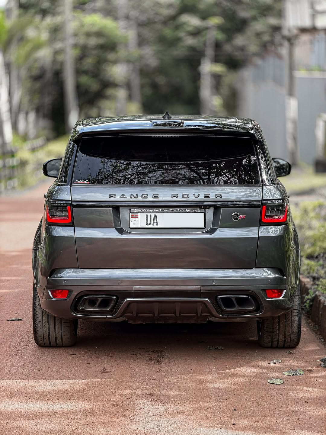 2020 Range Rover Sport SVR exterior photo 2