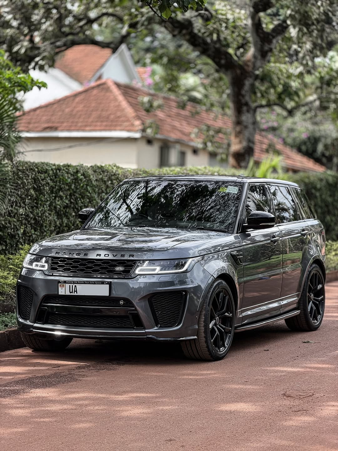 2020 Range Rover Sport SVR exterior photo 3