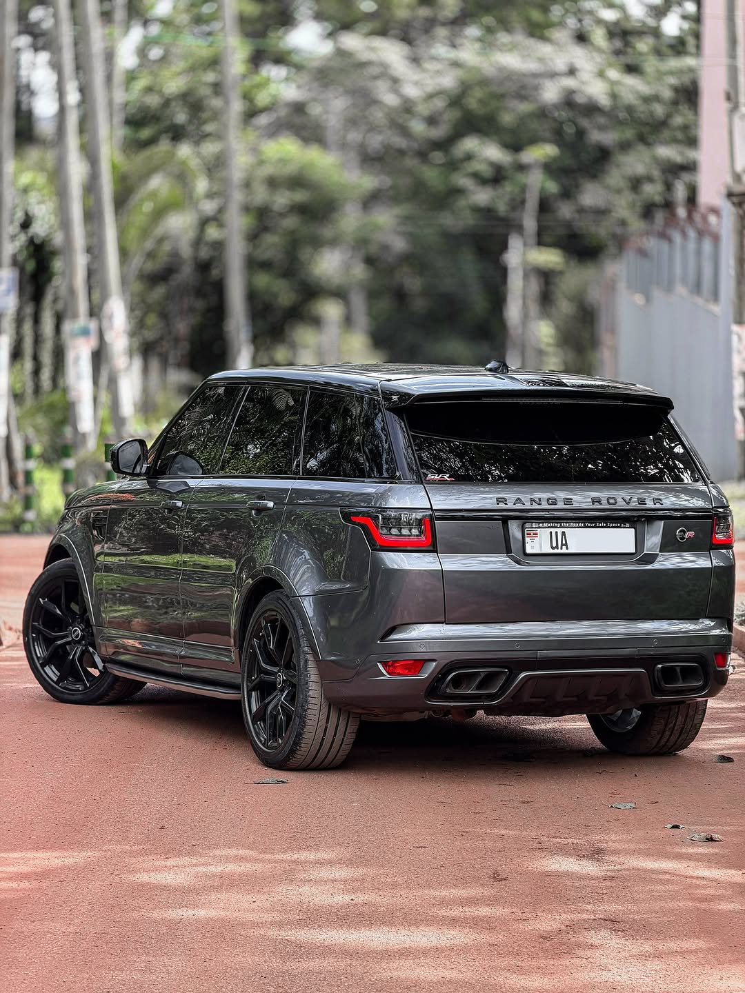 2020 Range Rover Sport SVR exterior photo 4